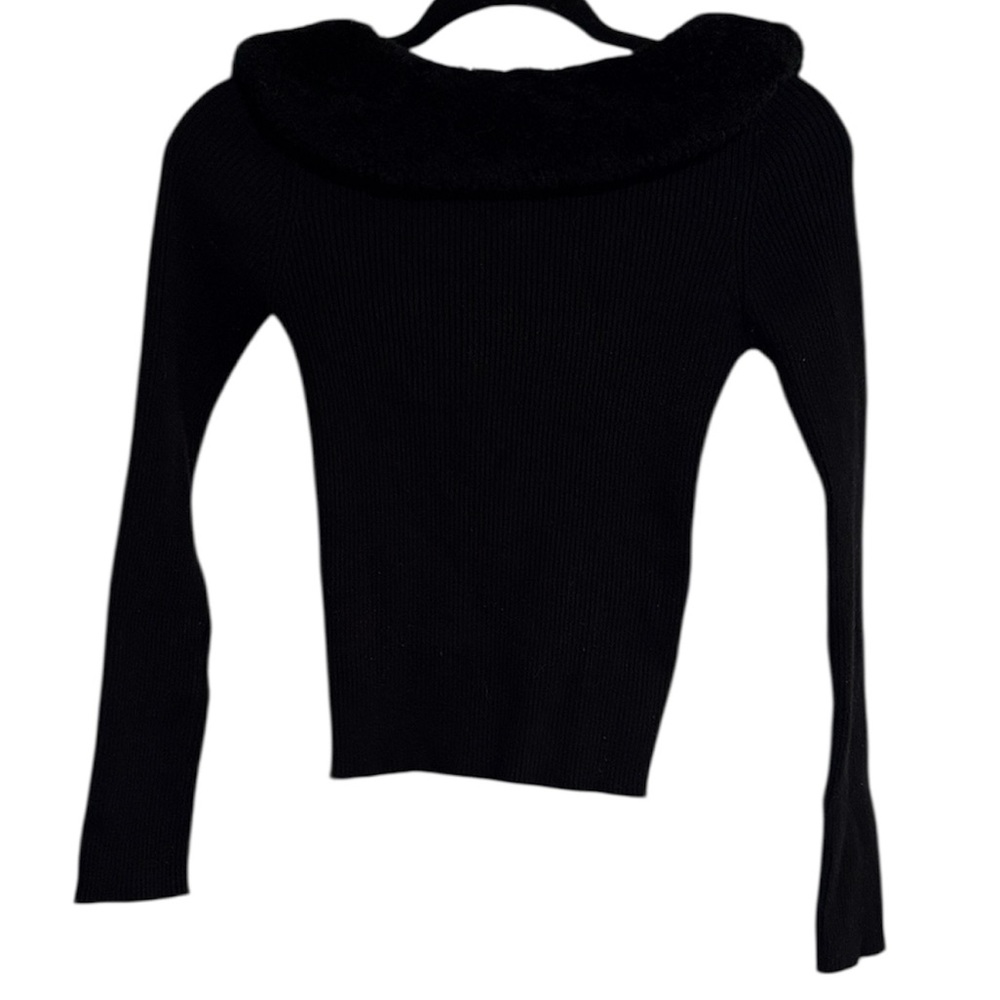 ☀️ Zara Faux Fur Neckline Low Back Ribbed Sweater